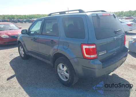 2010 Ford Escape Xlt from USA, damaged, VIN 1FMCU0D75AKB56335